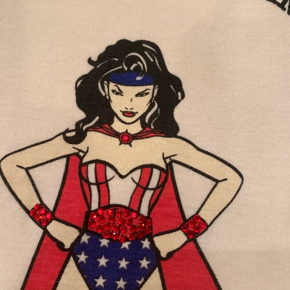 Laundry-Shelli Segal WONDER WOMAN tee🤩 - Picture 6 of 8